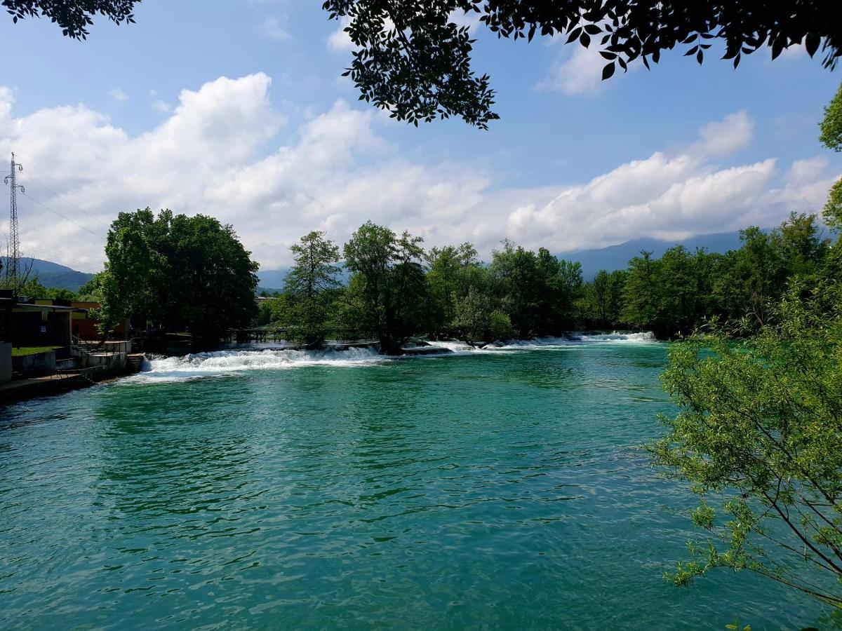 Holiday home Waterfall view Bihać Exteriör bild